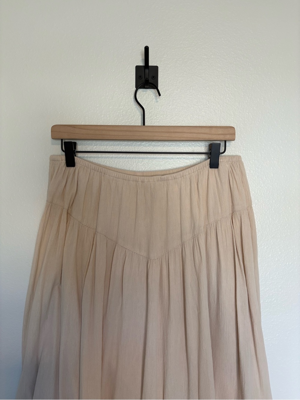 Aerie V Yoke Woven Tiered Pull-On Peasant Midi Skirt Cottage Boho Tan Large - Picture 3 of 8